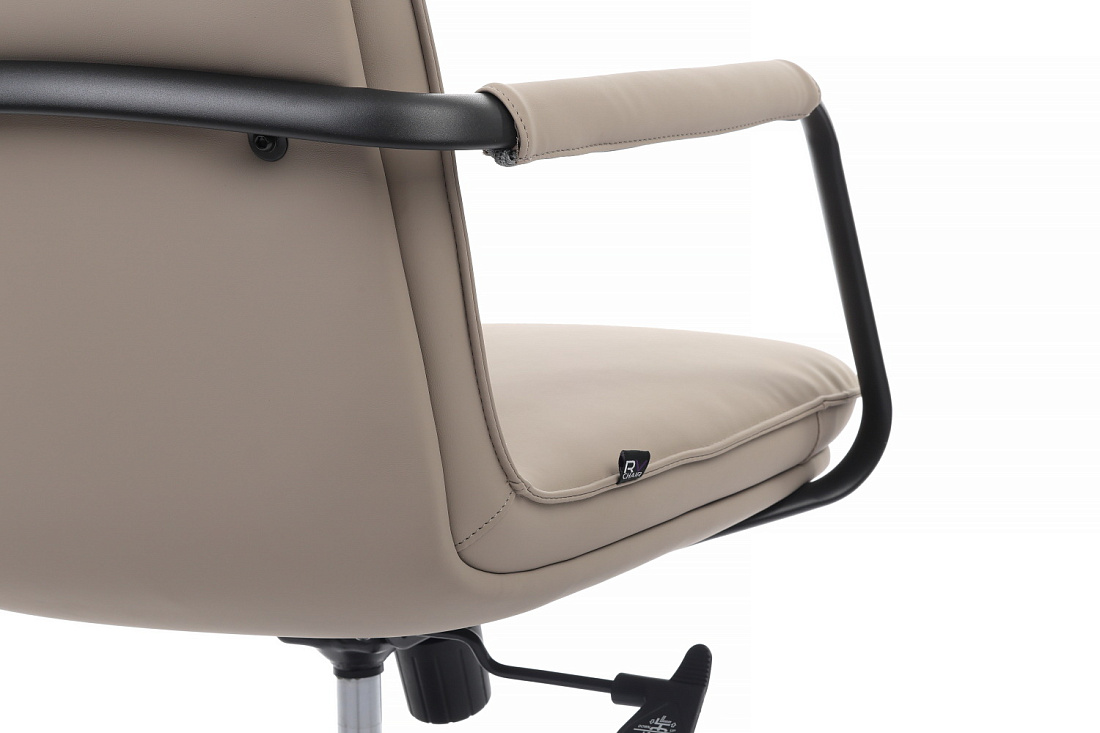 кресло руководителя rv chair tino cm-p004as бежевая экокожа фото