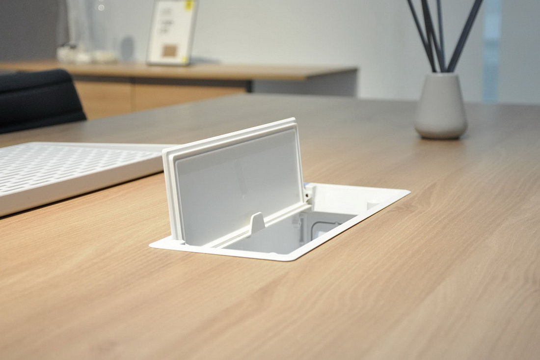 лючок прямоугольный cover light т193188 белый пластик фото