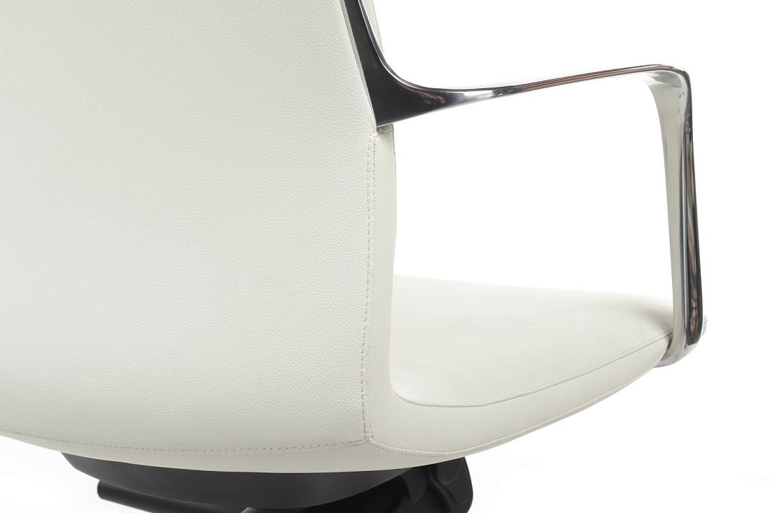 Кресло руководителя RV Design PLAZA FK004-A13 Белая кожа  стоимость