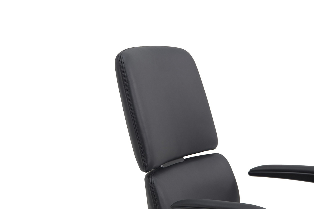 кресло руководителя rv design venetto-m fk013-b12 чёрная кожа фото