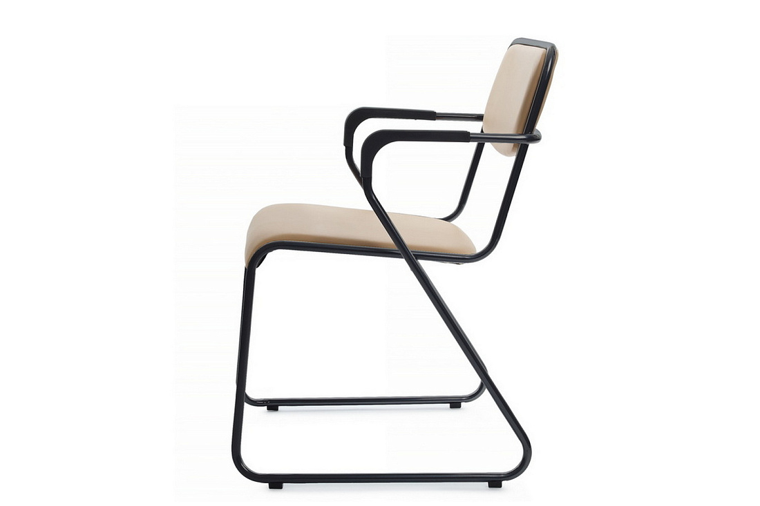 кресло rv chair nix plus omkl-04b бежевая экокожа / чёрный металл фото