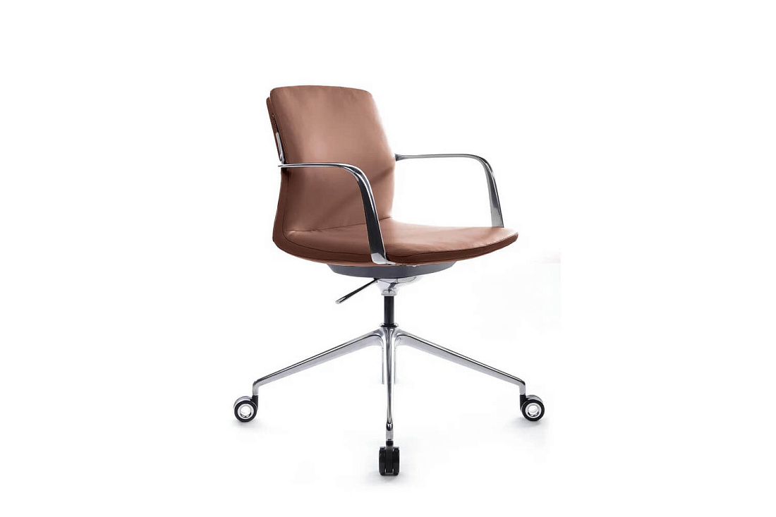 Конференц-кресло RV Design PLAZA-M FK004-B12 Светло-коричневая кожа купить в Москве