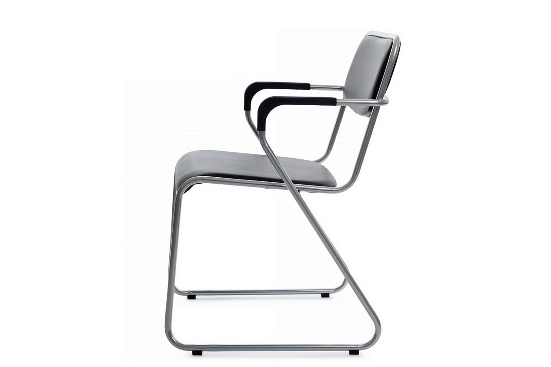 кресло rv chair nix plus omkl-03 чёрная экокожа / хром металл фото