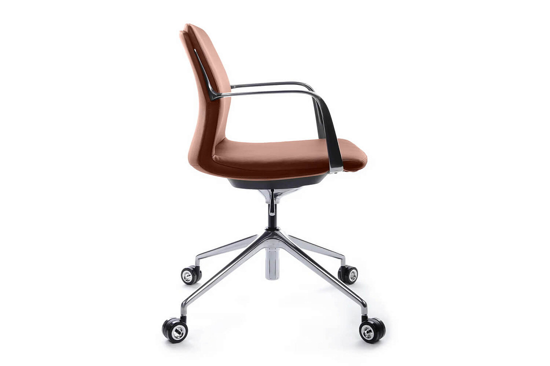 Конференц-кресло RV Design PLAZA-M FK004-B12 Светло-коричневая кожа  стоимость